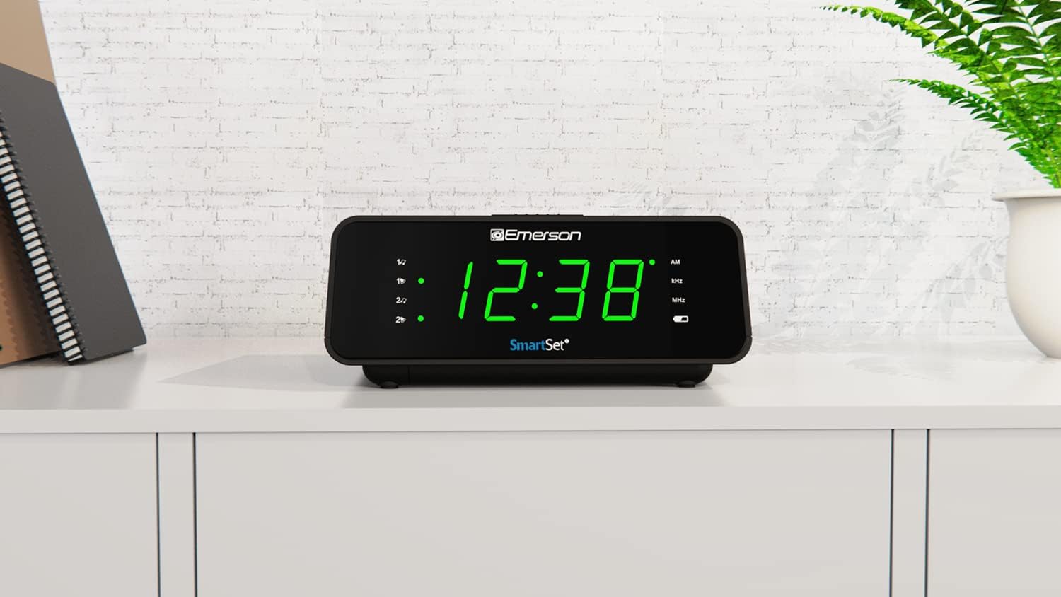 Electronics Emerson SmartSet Dual Alarm Clock Radio With AM/FM Radio