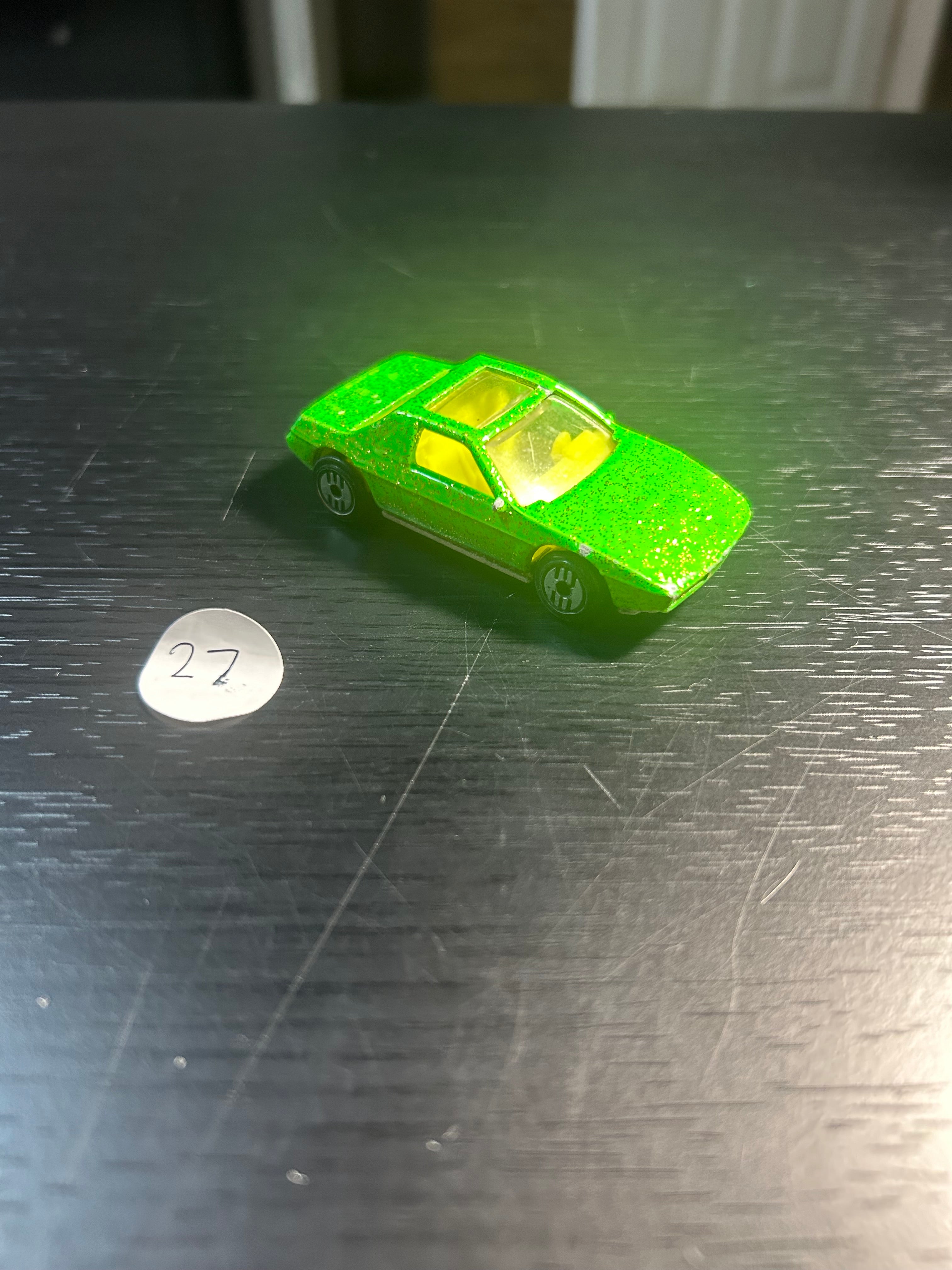 Toy Car Hot Wheels 1984 Pontiac Fiero Glitter Car 1/64 All Diecast PC29
