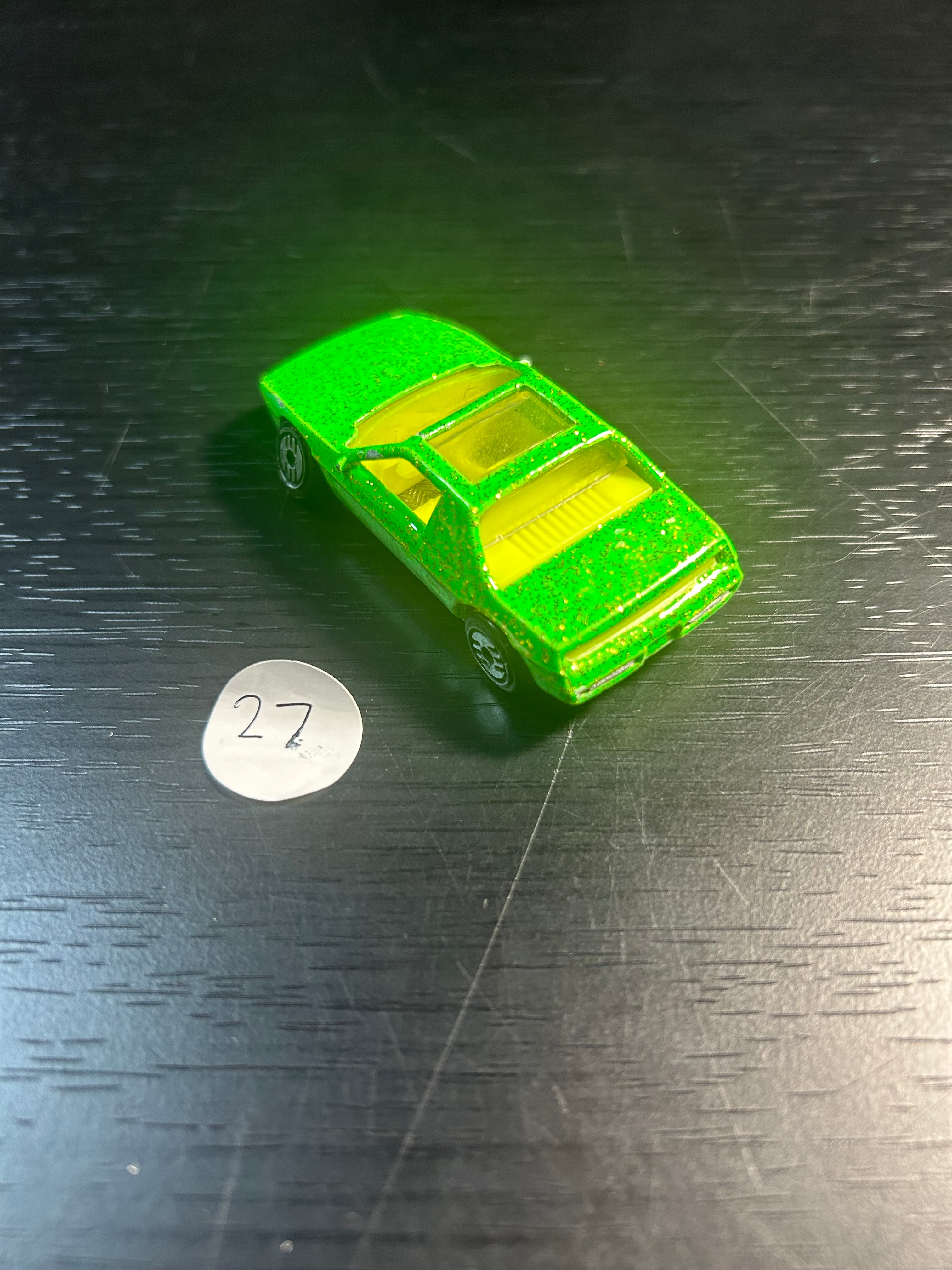Toy Car Hot Wheels 1984 Pontiac Fiero Glitter Car 1/64 All Diecast PC29
