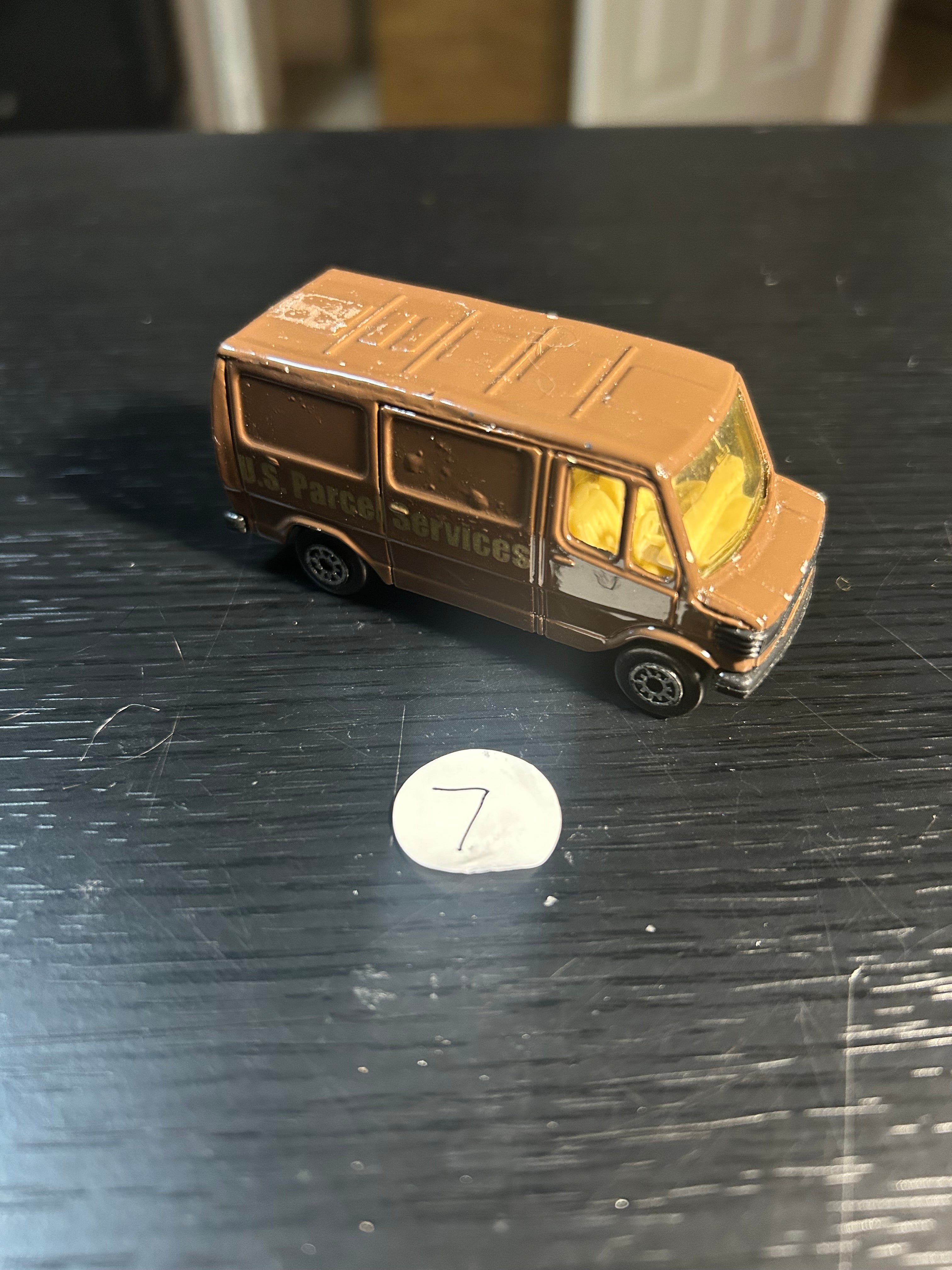 Toy Car Vintage Maisto USPS U.S. Parcel Services Mercedes Delivery RH Drive Van Brown