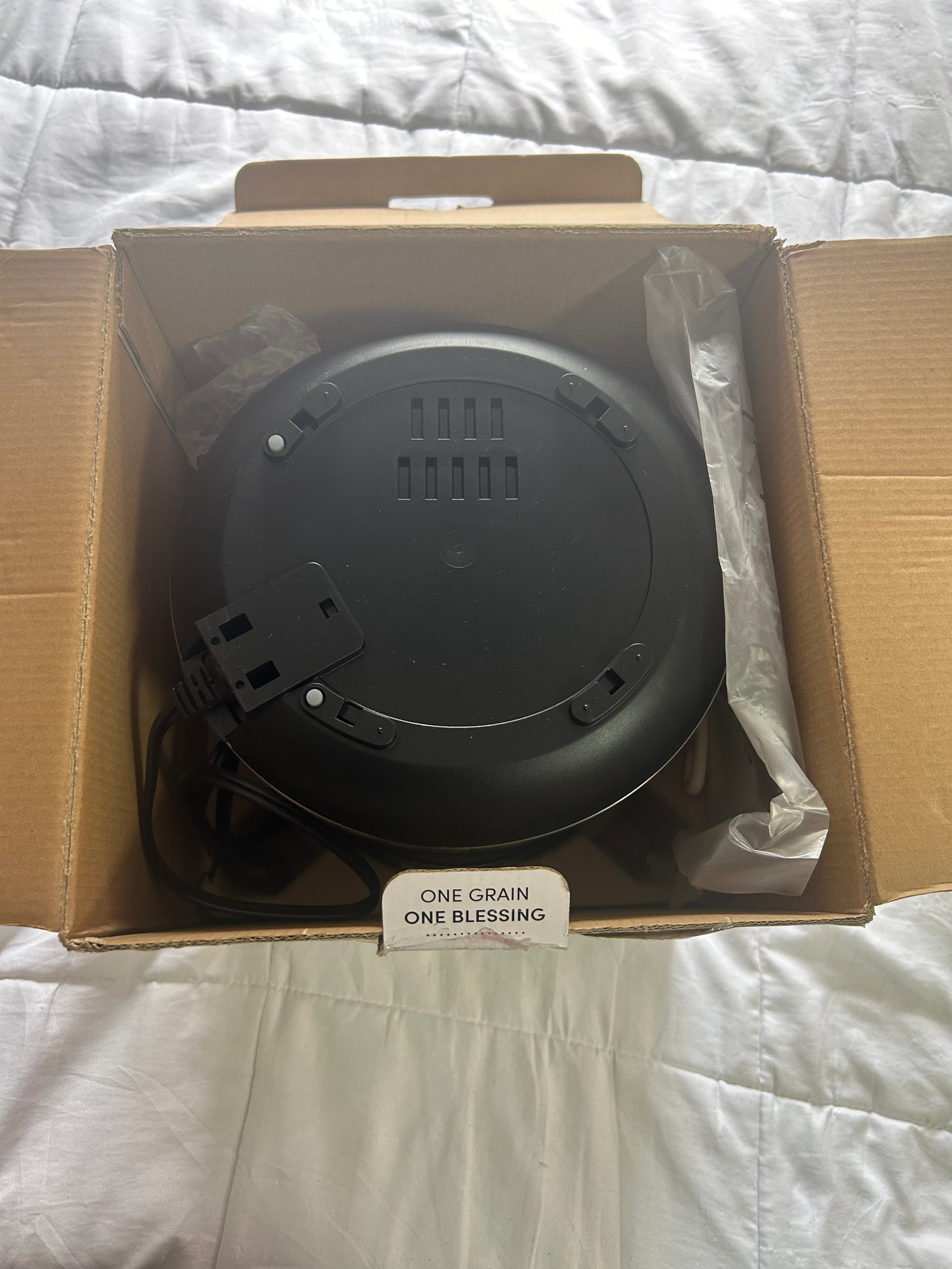 Electronics Aroma® 8-Cup (Cooked)/2Qt. Digital Rice & Grain Multicooker, Black, New, ARC-994SB