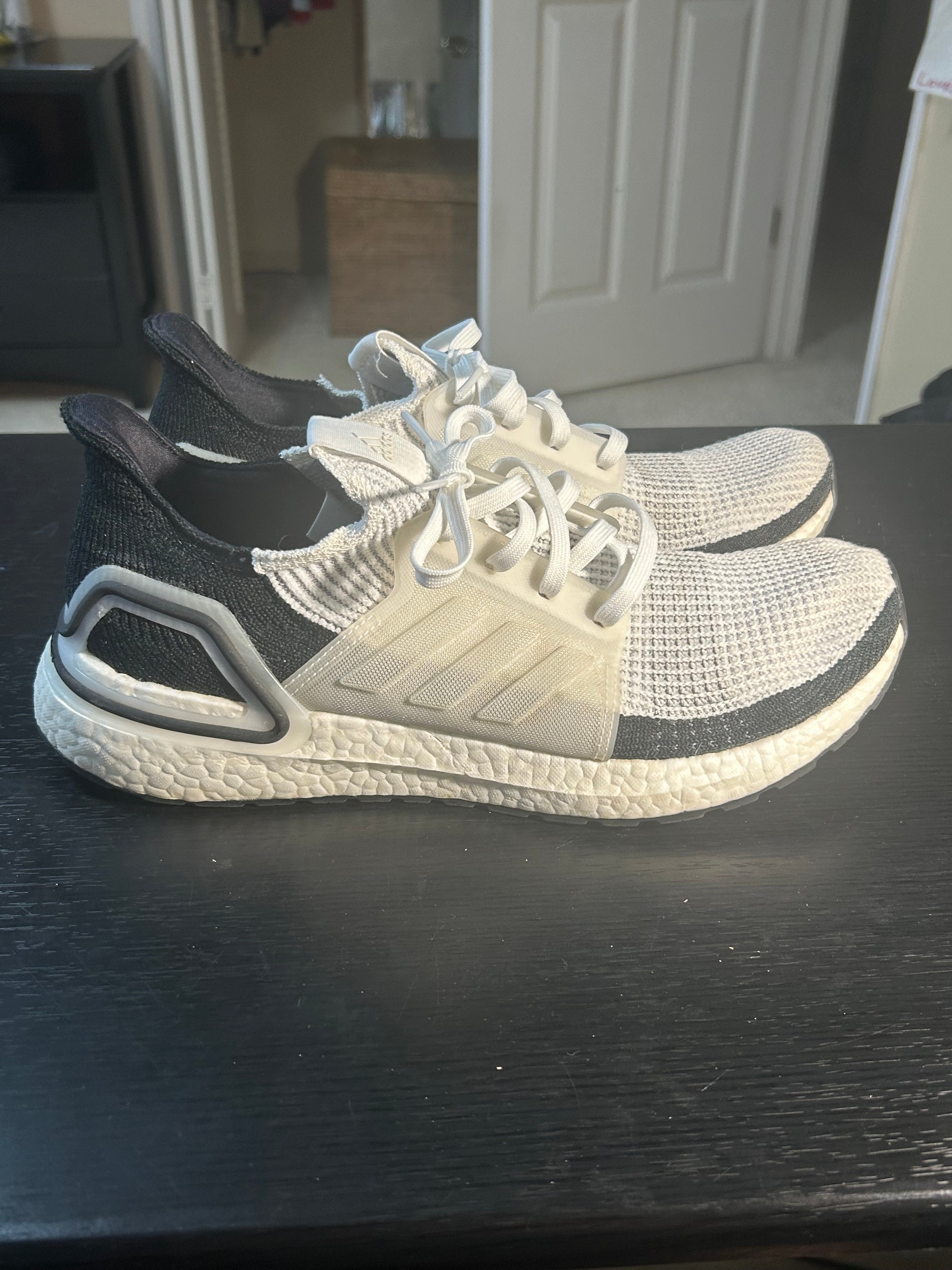 Shoe Adidas Ultra Boost 2019 Panda (10.5)