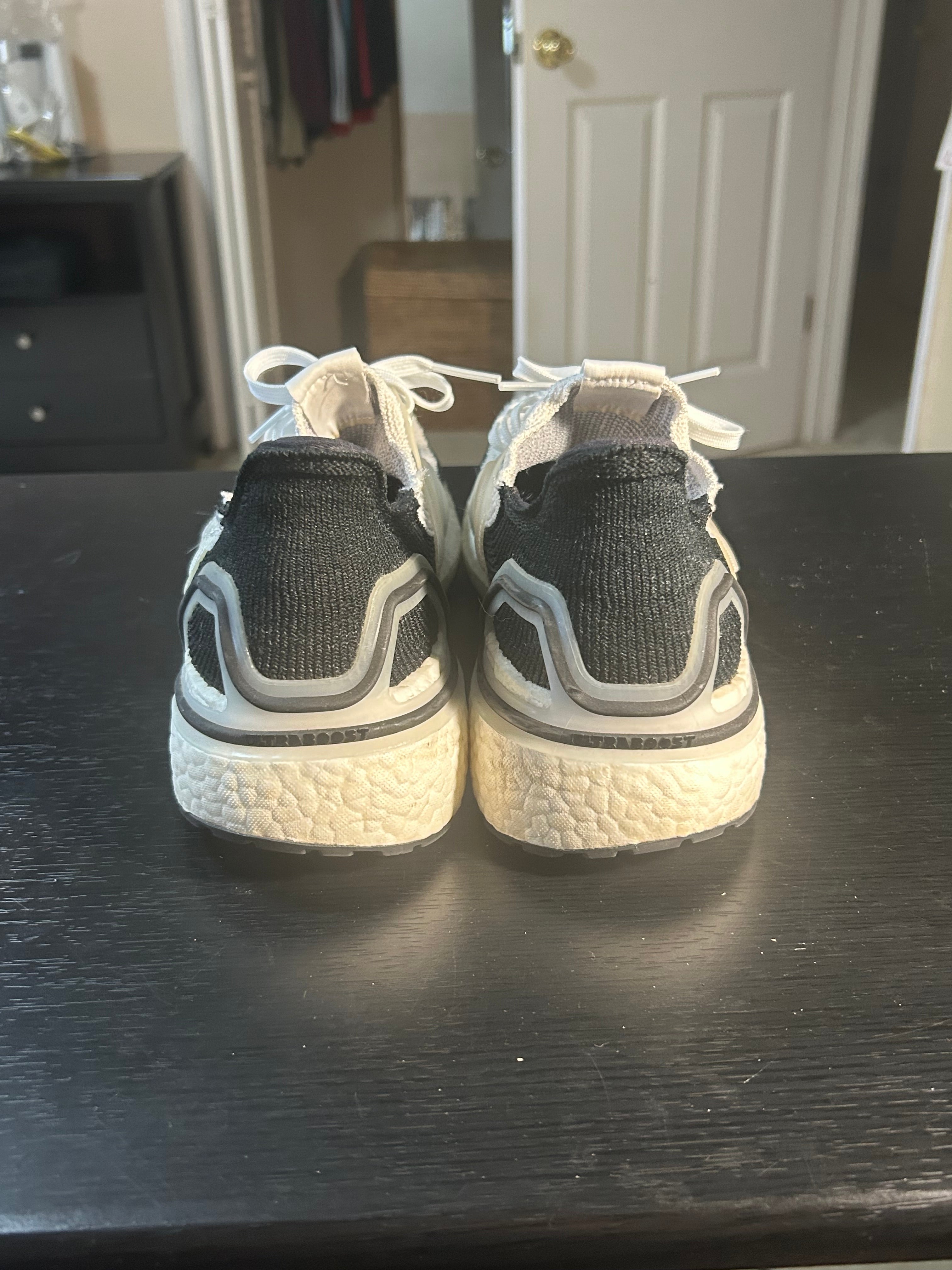 Shoe Adidas Ultra Boost 2019 Panda (10.5)
